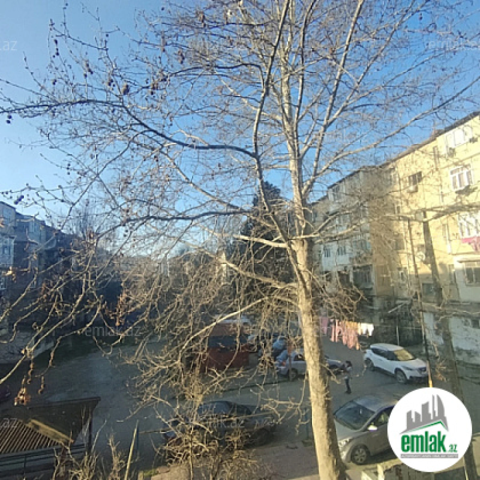 Satılır 3 otaqlı köhnə tikili 80 m²