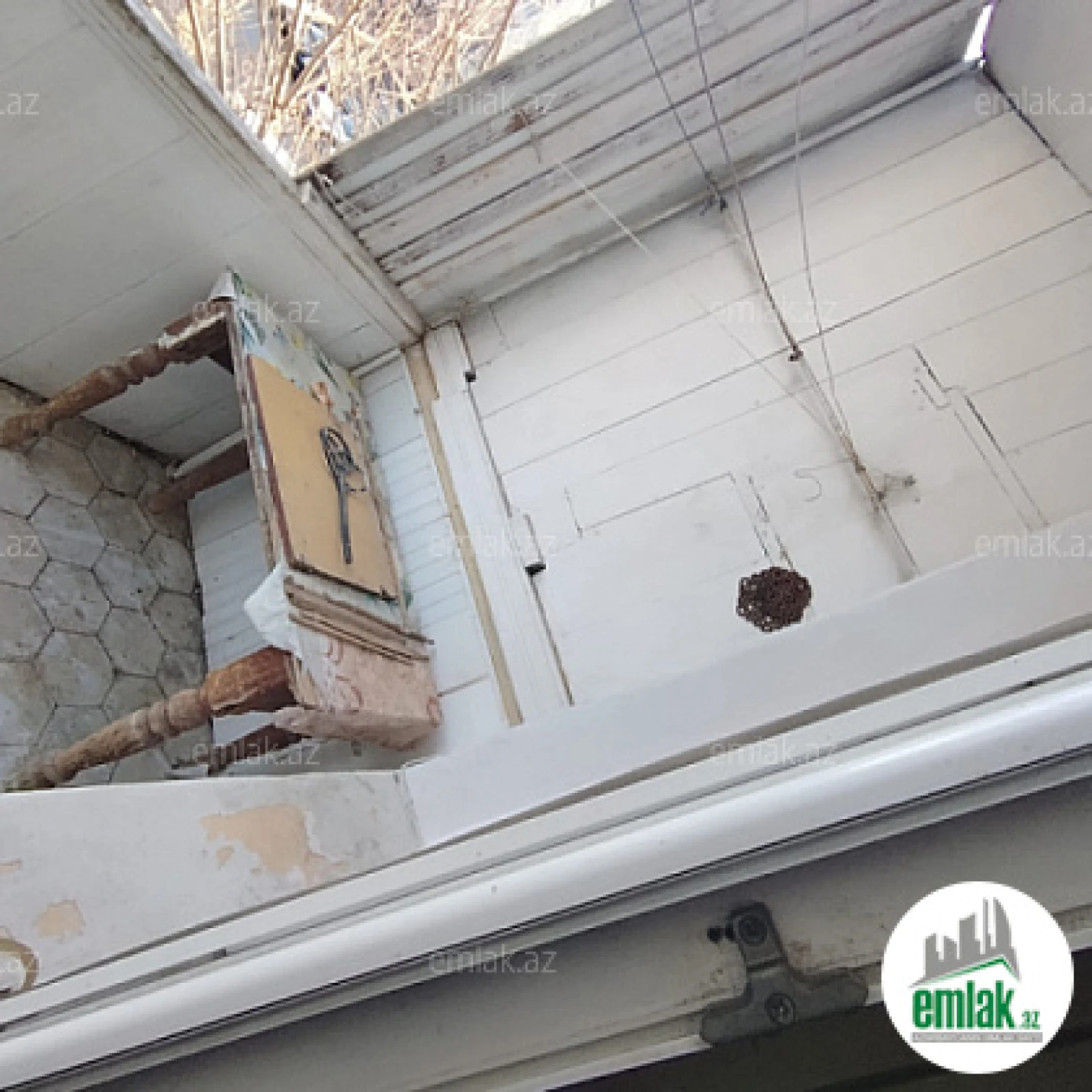 Satılır 3 otaqlı köhnə tikili 80 m²