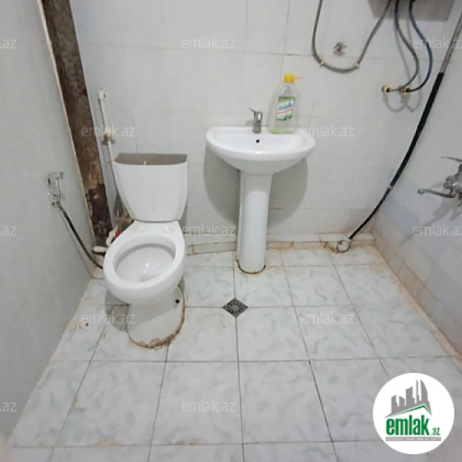 Satılır 3 otaqlı köhnə tikili 80 m²