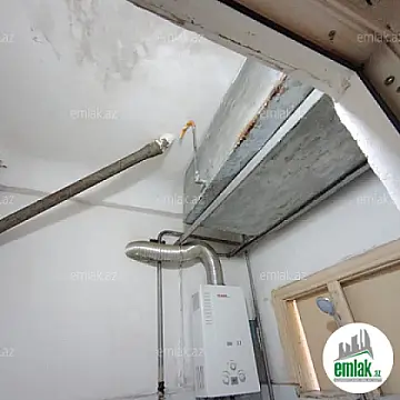 Satılır 3 otaqlı köhnə tikili 80 m²