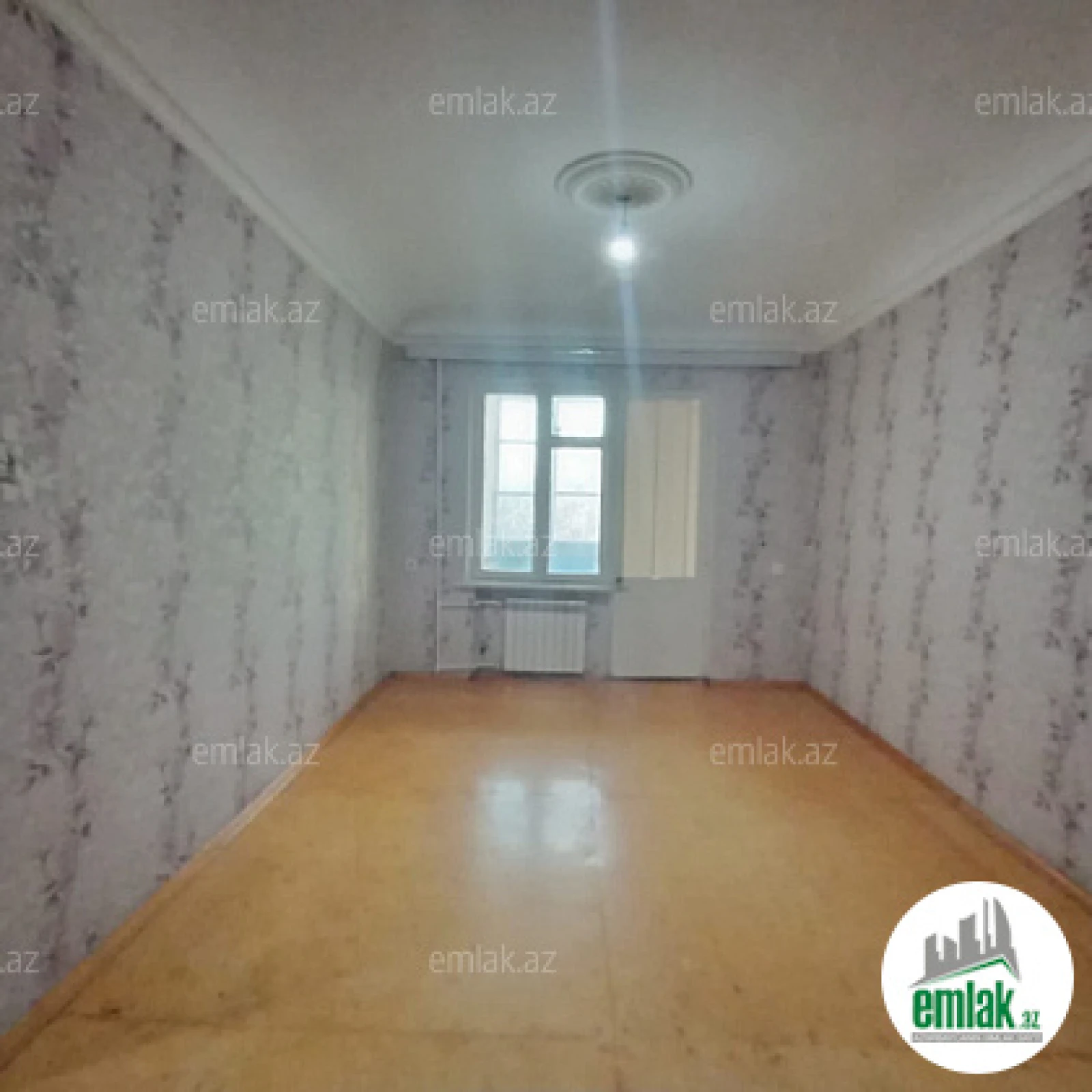 Satılır 3 otaqlı köhnə tikili 80 m²