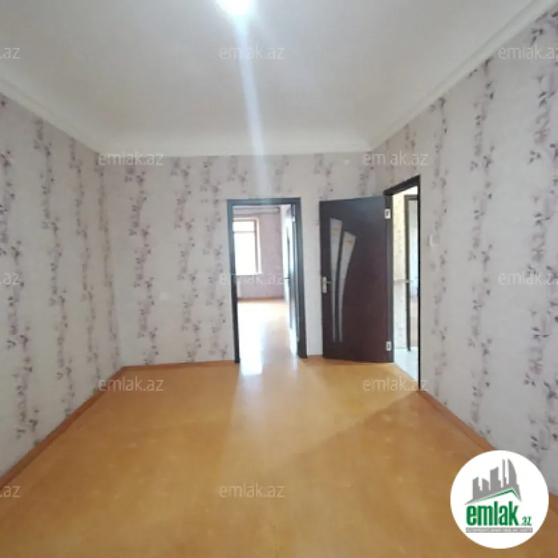 Satılır 3 otaqlı köhnə tikili 80 m²