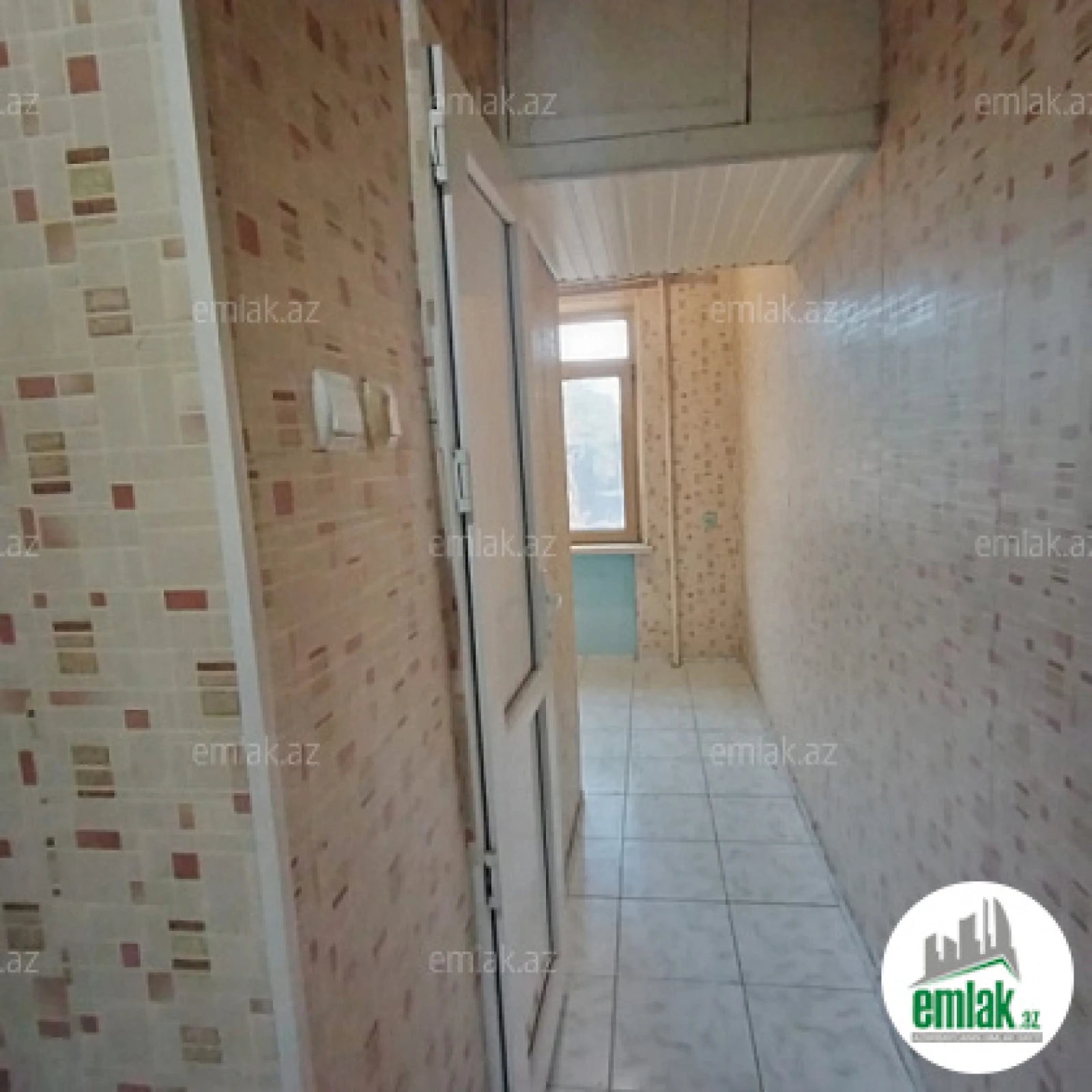Satılır 3 otaqlı köhnə tikili 80 m²