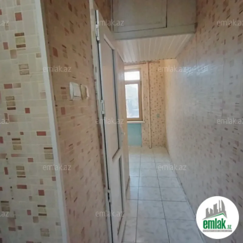 Satılır 3 otaqlı köhnə tikili 80 m²