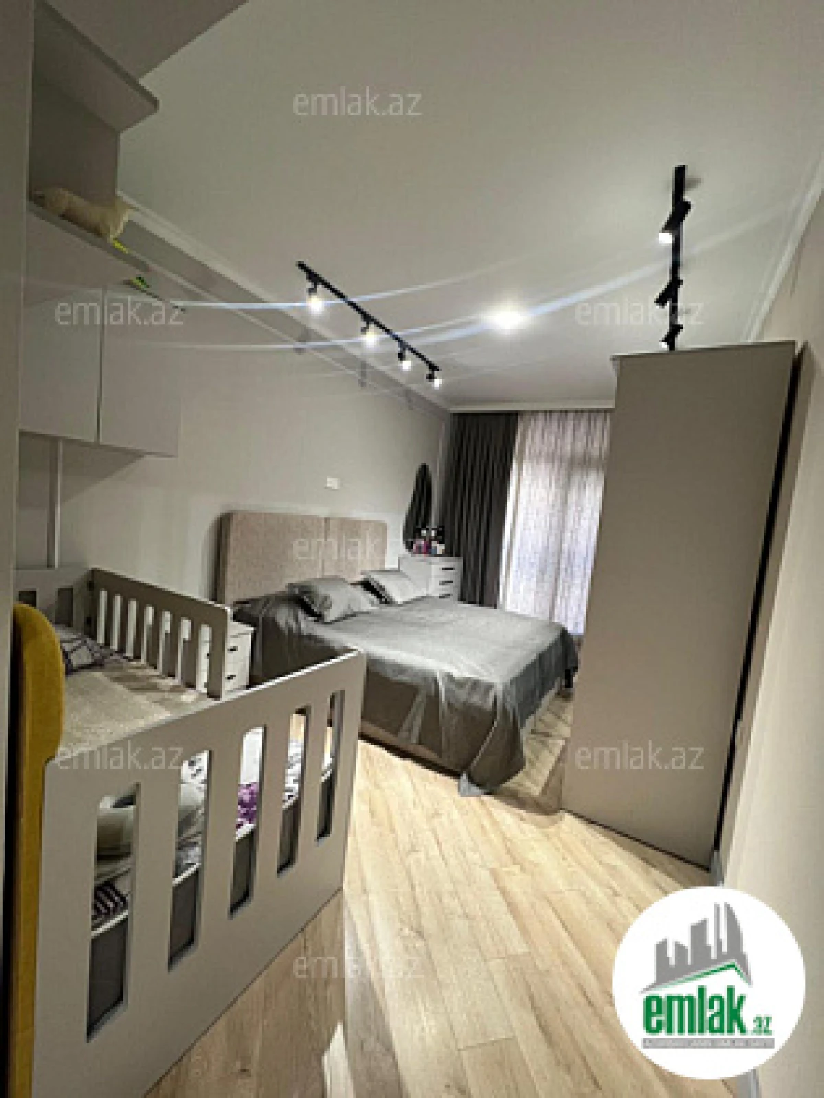 Satılır 2 otaqlı yeni tikili 68 m²