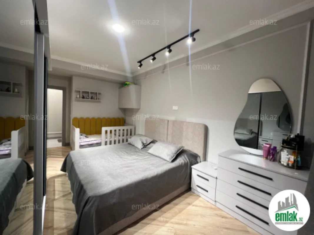 Satılır 2 otaqlı yeni tikili 68 m²