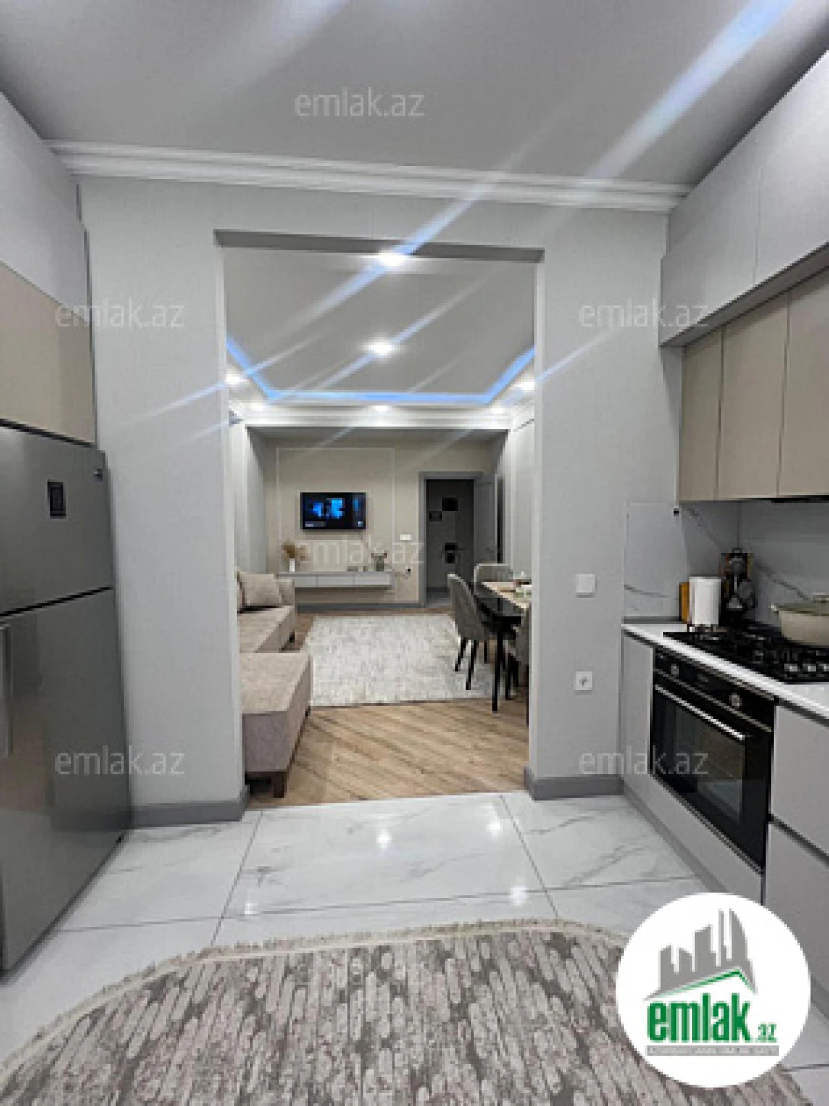 Satılır 2 otaqlı yeni tikili 68 m²