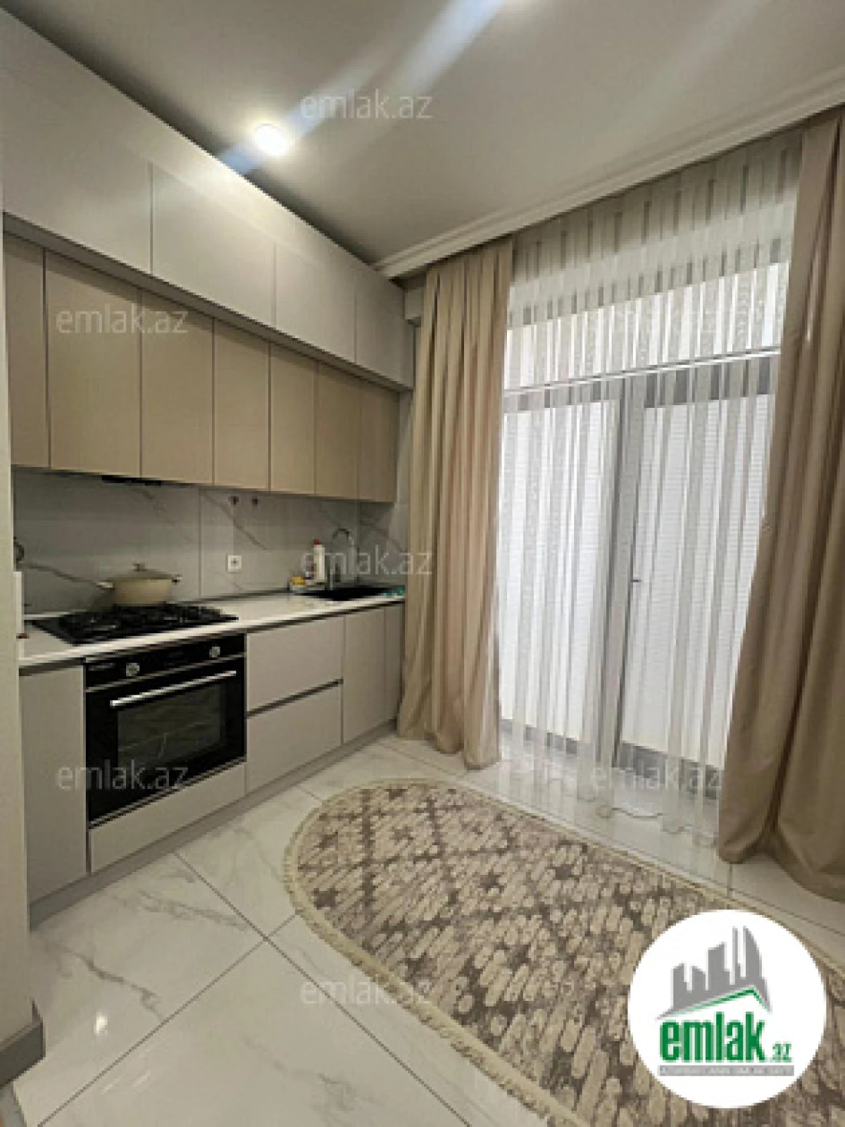 Satılır 2 otaqlı yeni tikili 68 m²