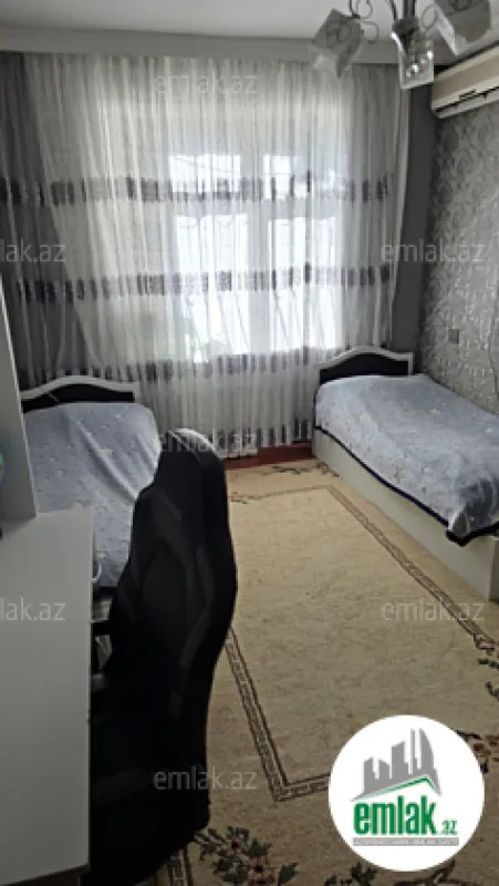 Satılır 4 otaqlı köhnə tikili 96 m²