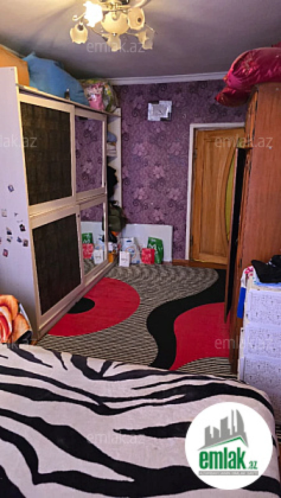 Satılır 4 otaqlı köhnə tikili 96 m²