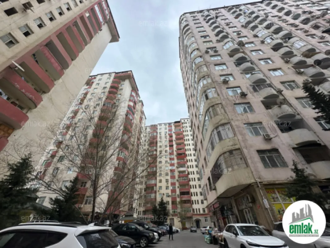 Satılır 4 otaqlı yeni tikili 120 m²
