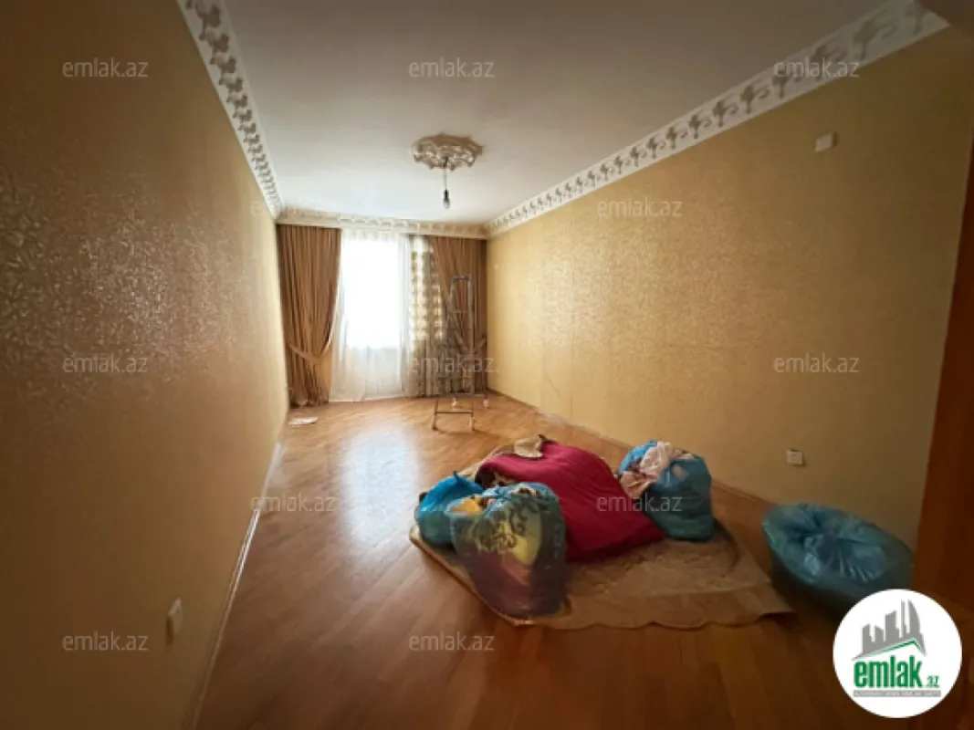 Satılır 4 otaqlı yeni tikili 120 m²