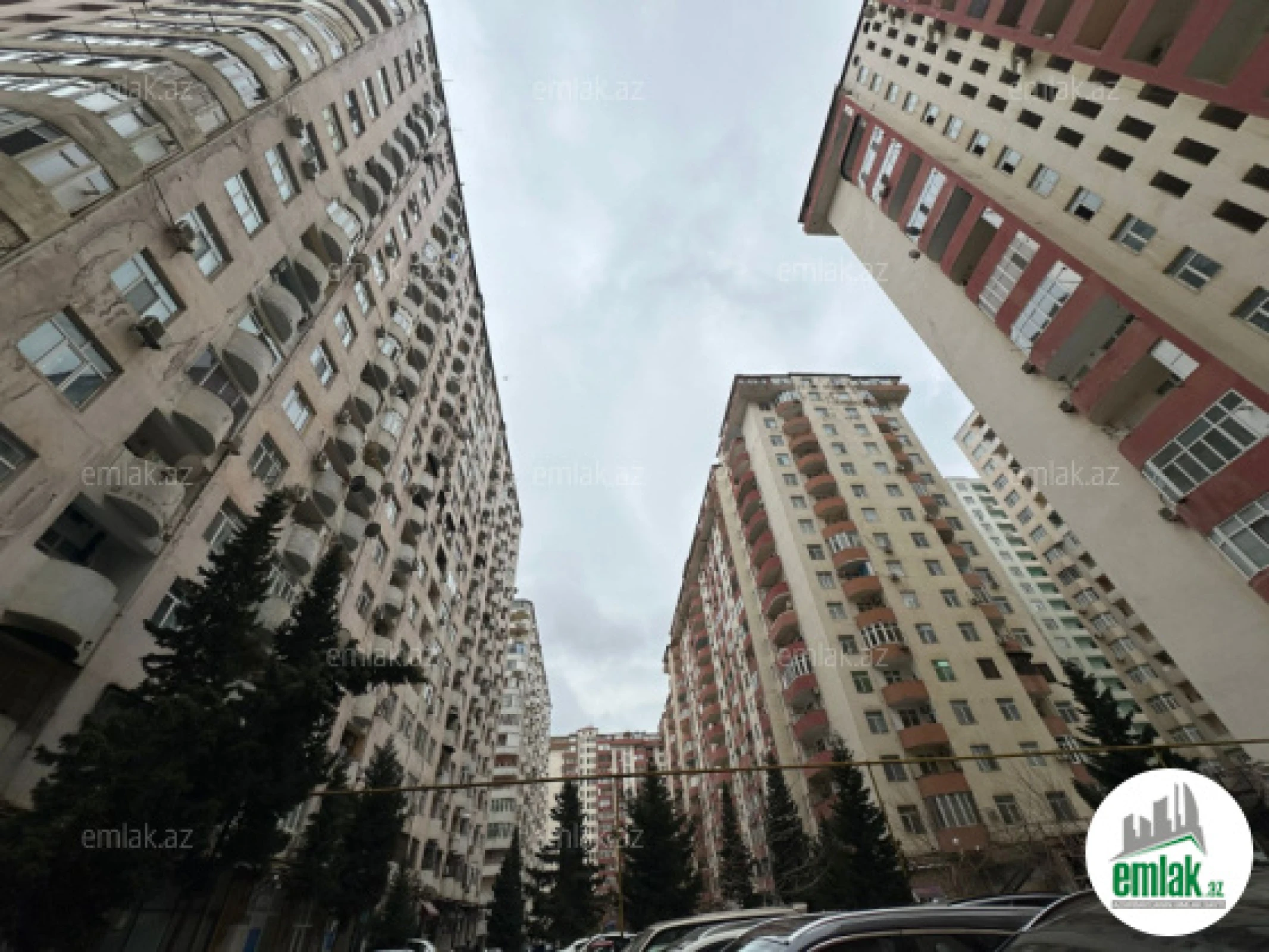 Satılır 4 otaqlı yeni tikili 120 m²