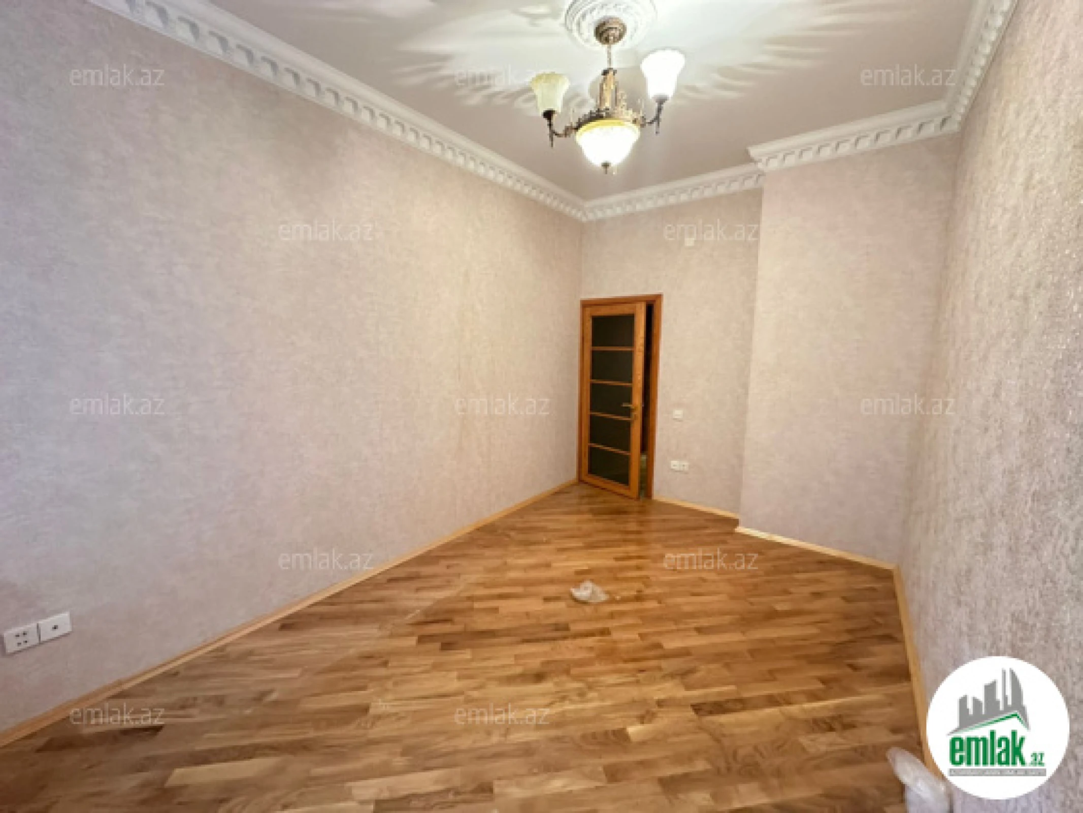 Satılır 4 otaqlı yeni tikili 120 m²