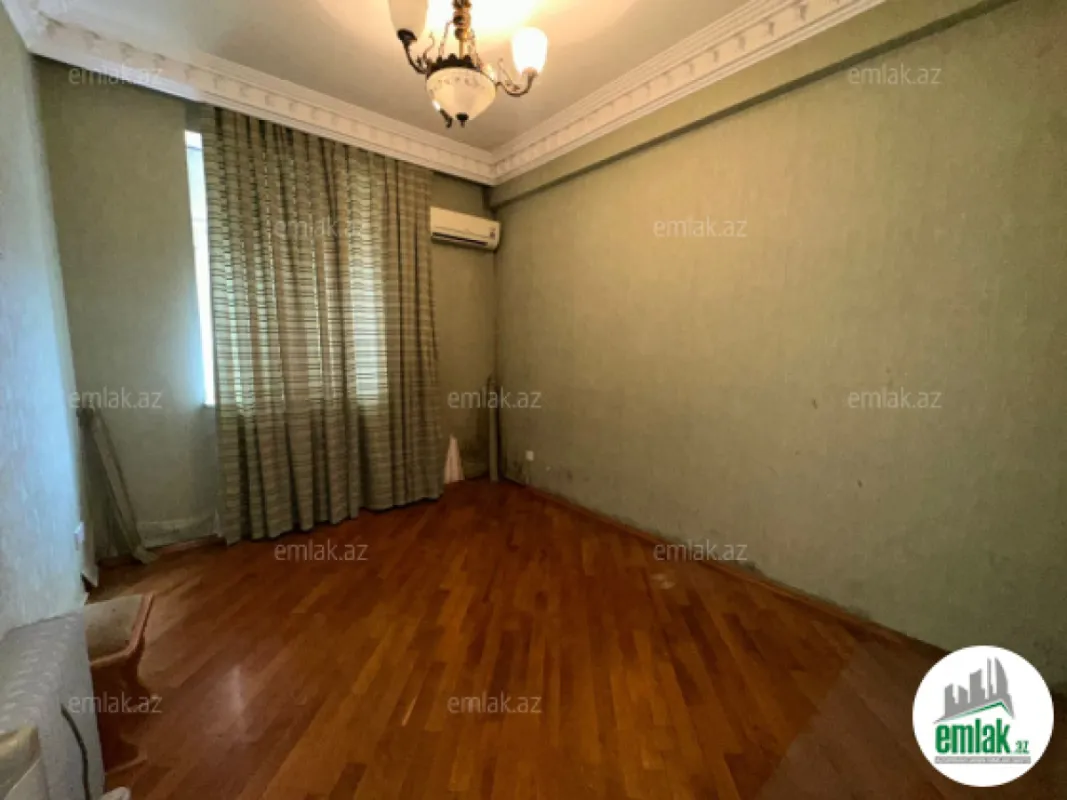 Satılır 4 otaqlı yeni tikili 120 m²
