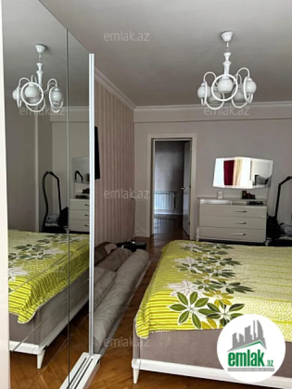 Satılır 3 otaqlı yeni tikili 127 m²
