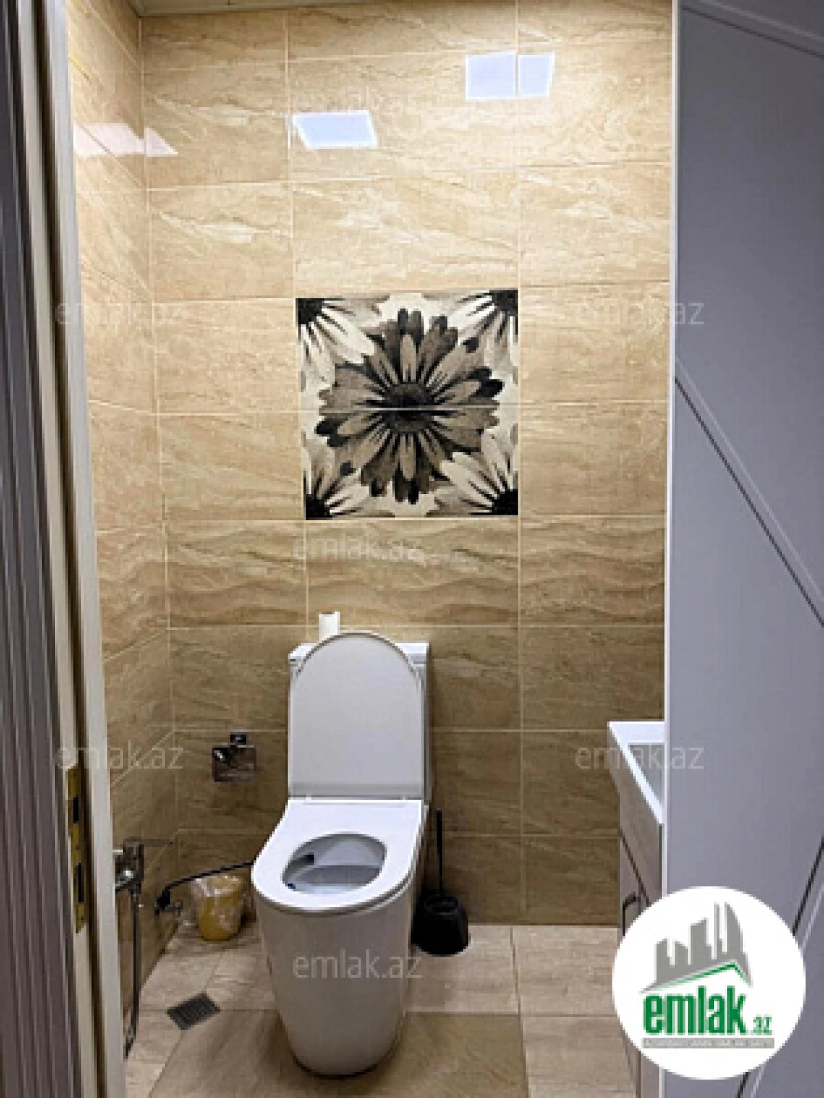 Satılır 3 otaqlı yeni tikili 127 m²