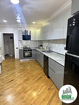 Satılır 3 otaqlı yeni tikili 127 m²