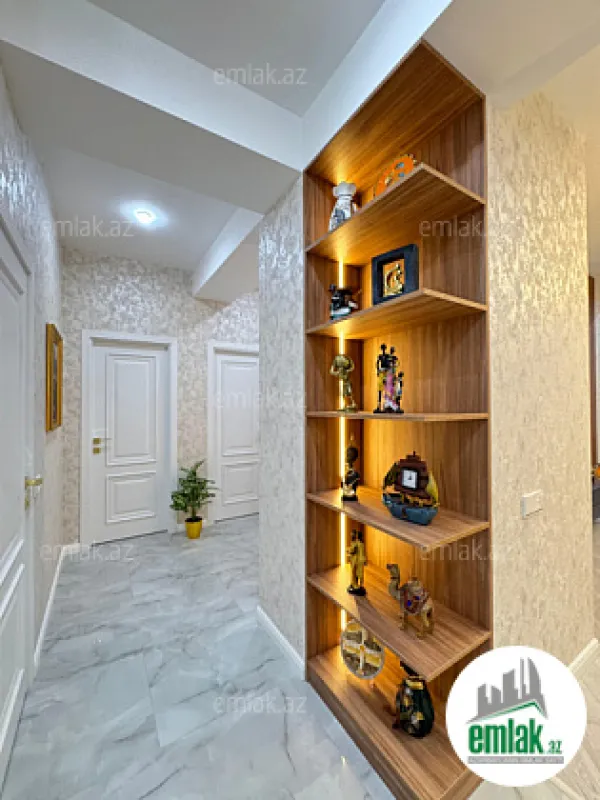 Satılır 3 otaqlı yeni tikili 83 m²