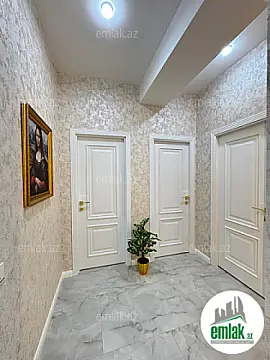 Satılır 3 otaqlı yeni tikili 83 m²