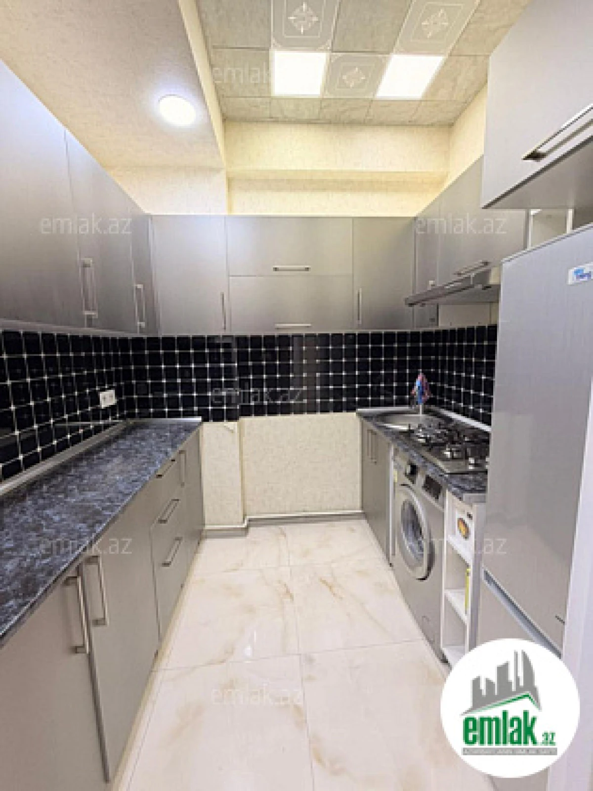 Satılır 2 otaqlı yeni tikili 63 m²