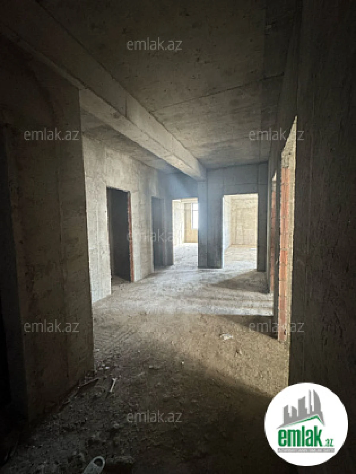 Satılır 3 otaqlı yeni tikili 118.7 m²