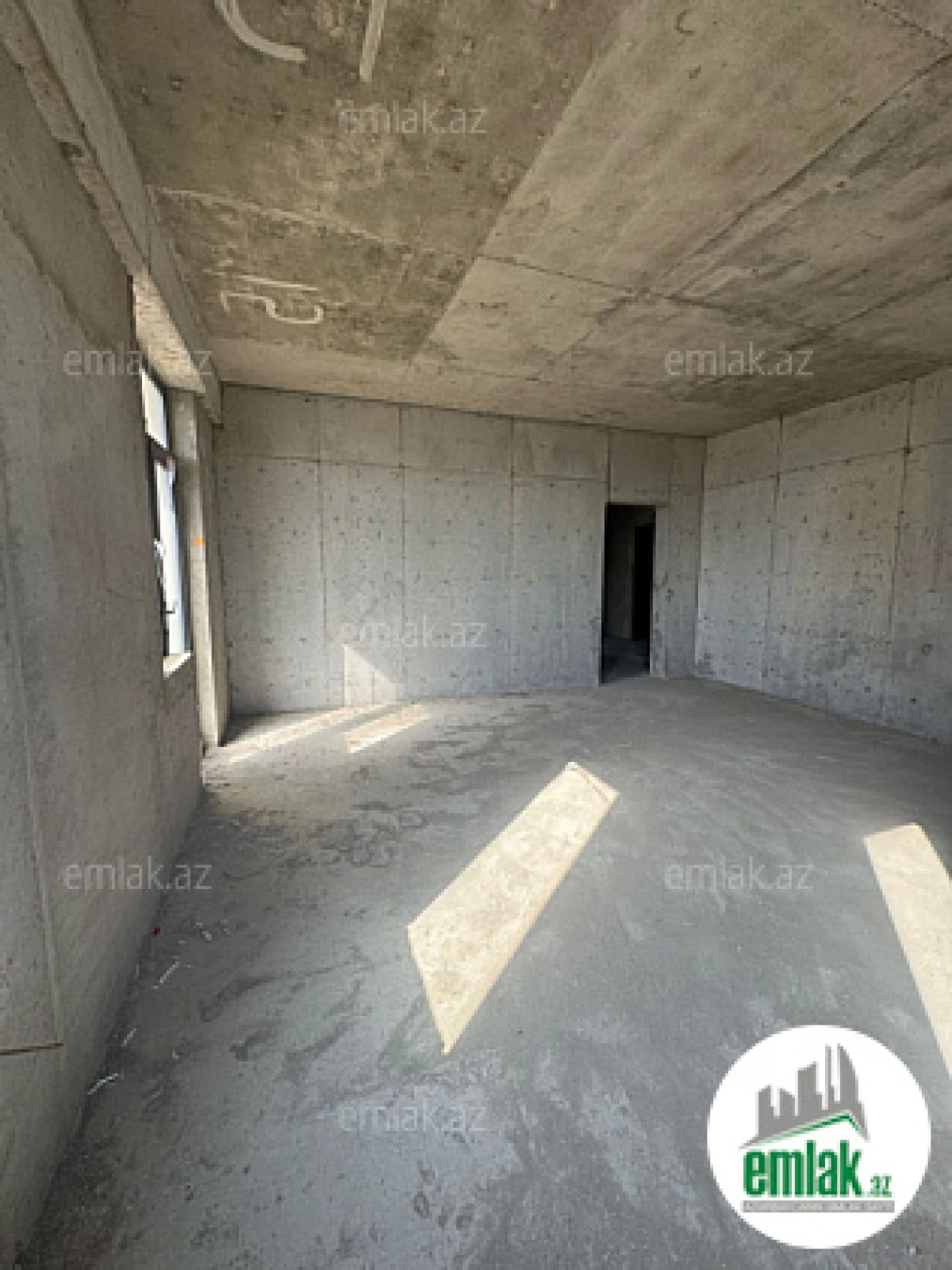 Satılır 3 otaqlı yeni tikili 118.7 m²