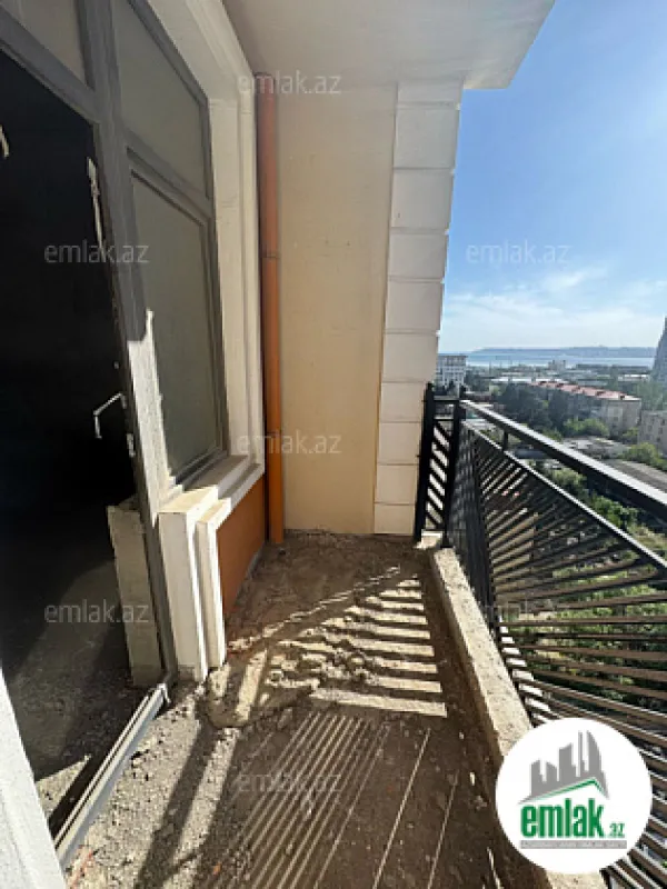 Satılır 3 otaqlı yeni tikili 118.7 m²