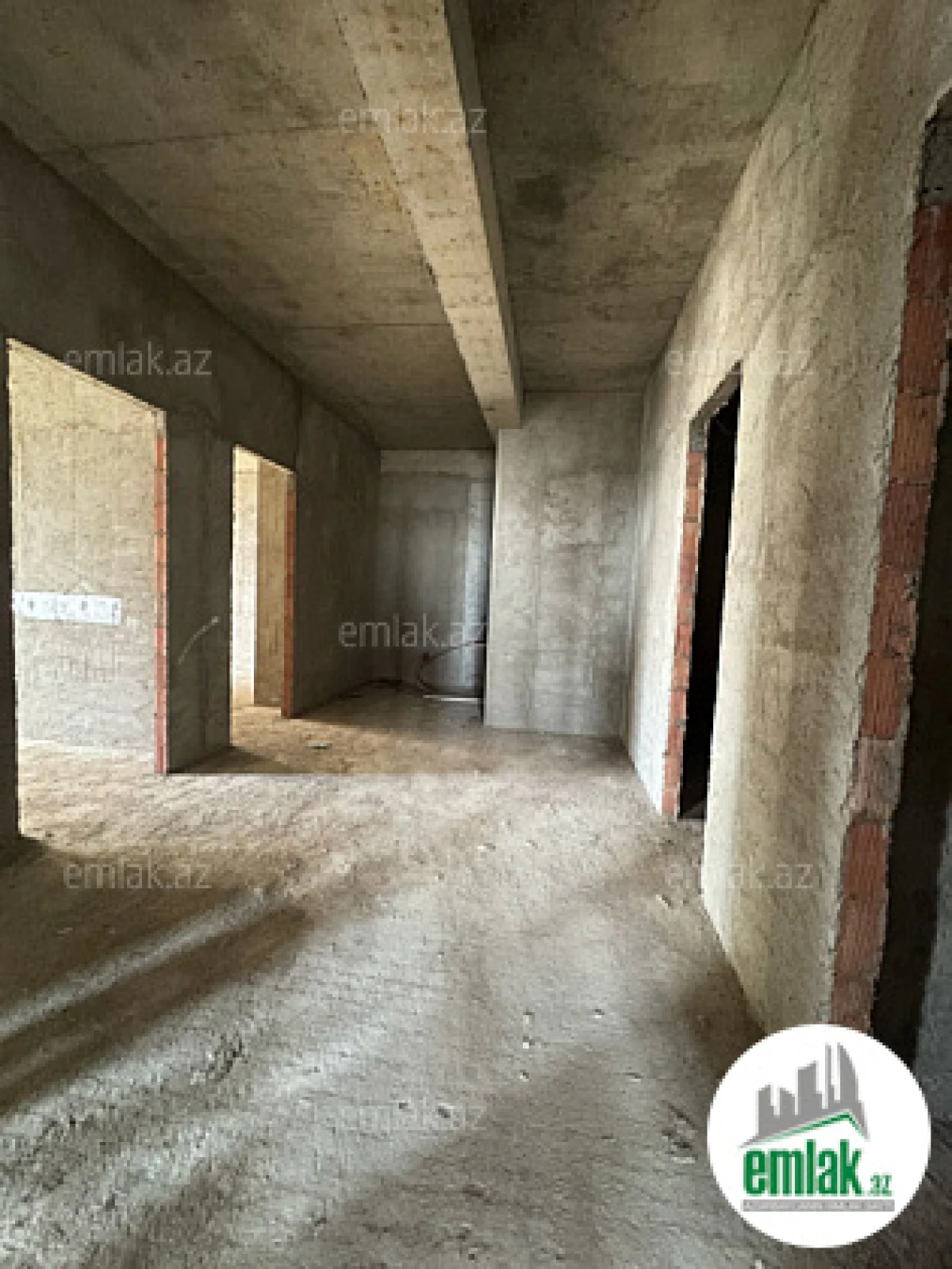 Satılır 3 otaqlı yeni tikili 118.7 m²