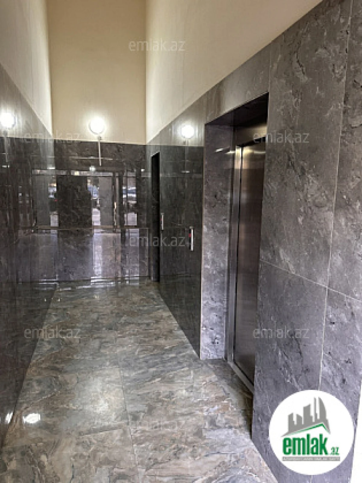 Satılır 3 otaqlı yeni tikili 95 m²