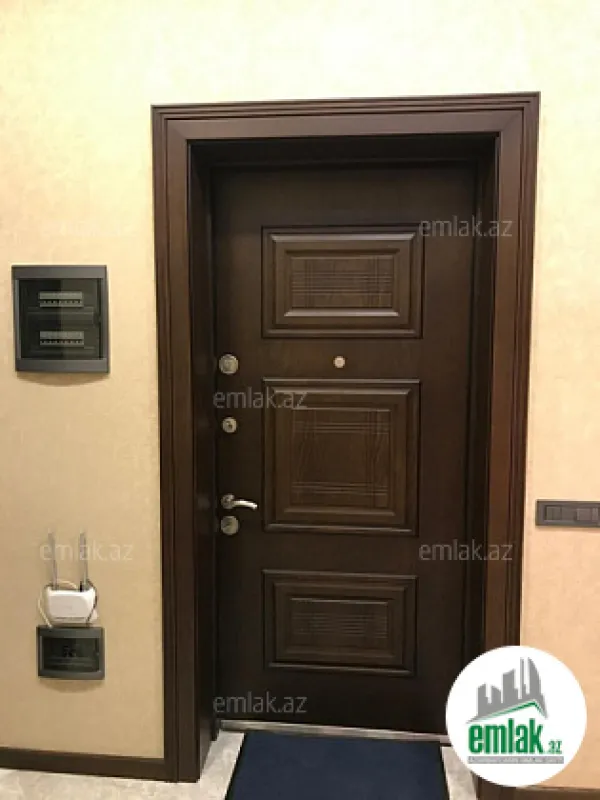 Satılır 3 otaqlı yeni tikili 120 m²