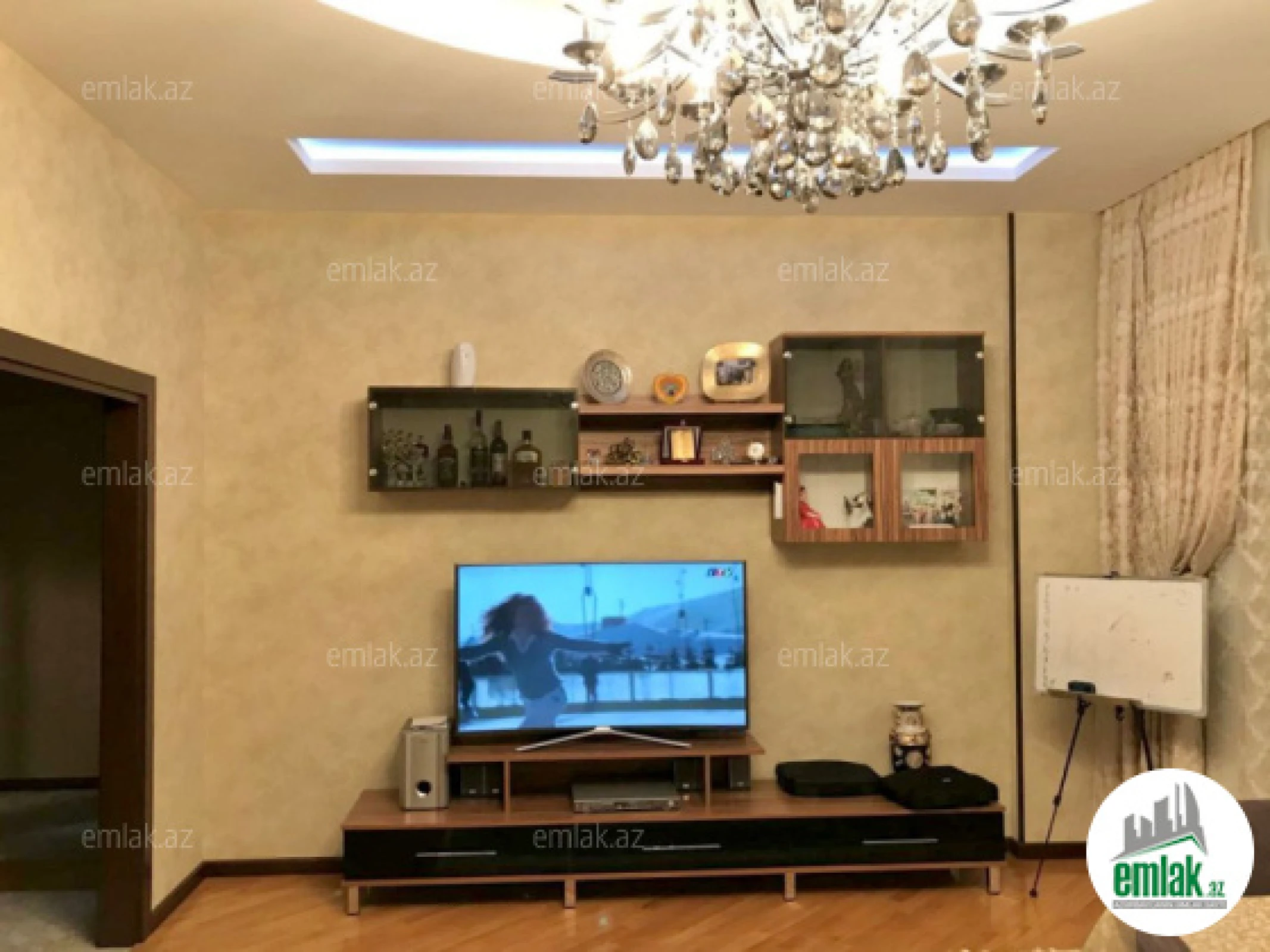 Satılır 3 otaqlı yeni tikili 120 m²