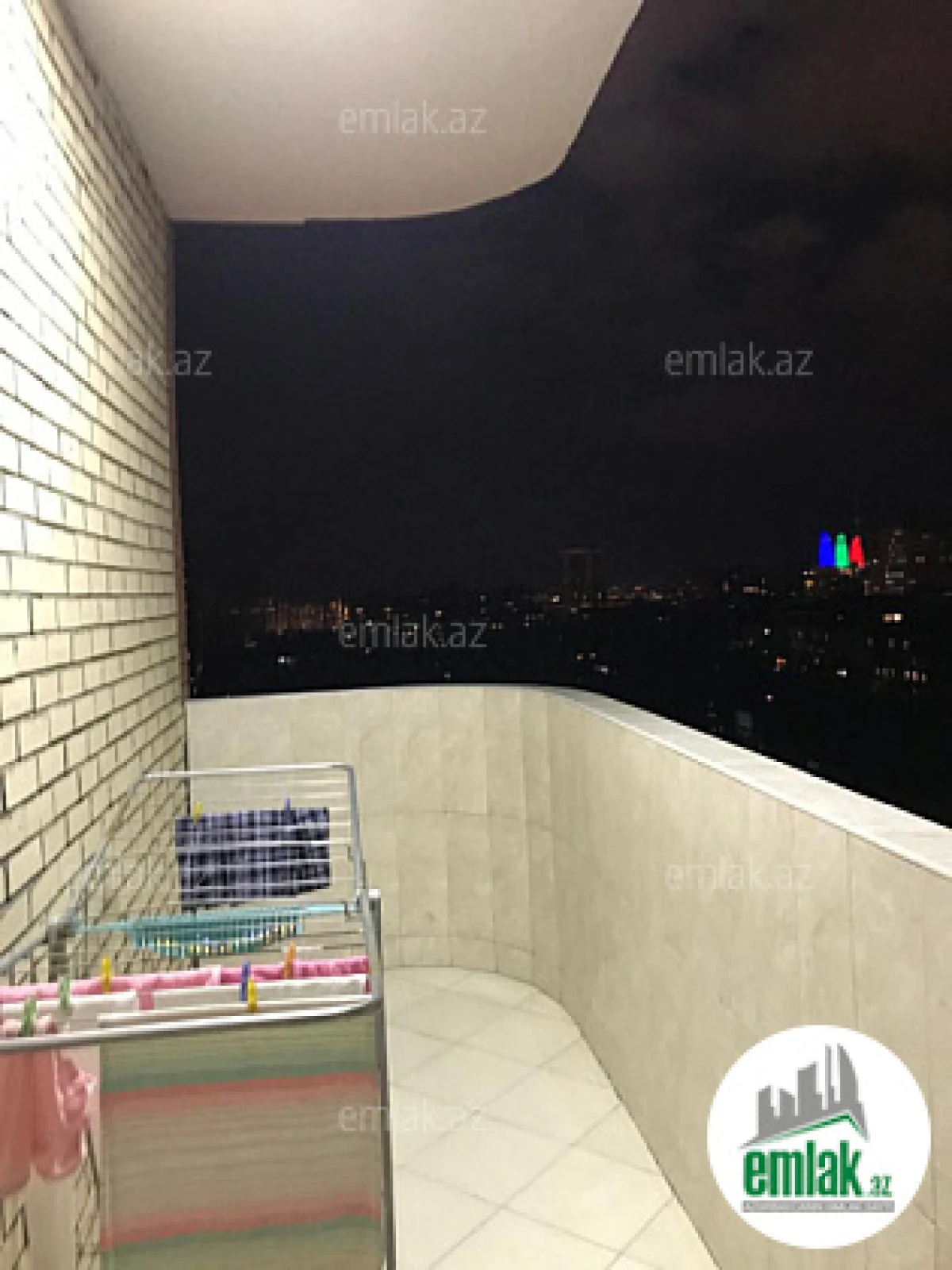 Satılır 3 otaqlı yeni tikili 120 m²