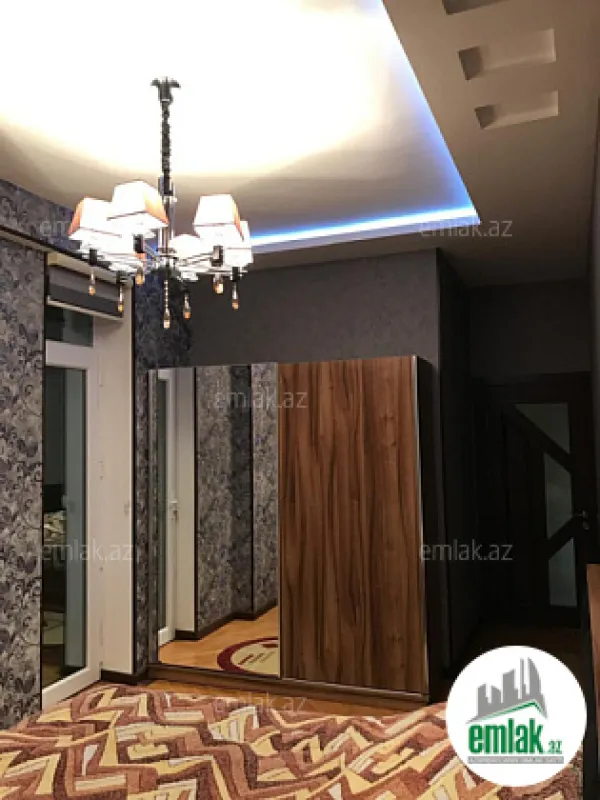 Satılır 3 otaqlı yeni tikili 120 m²