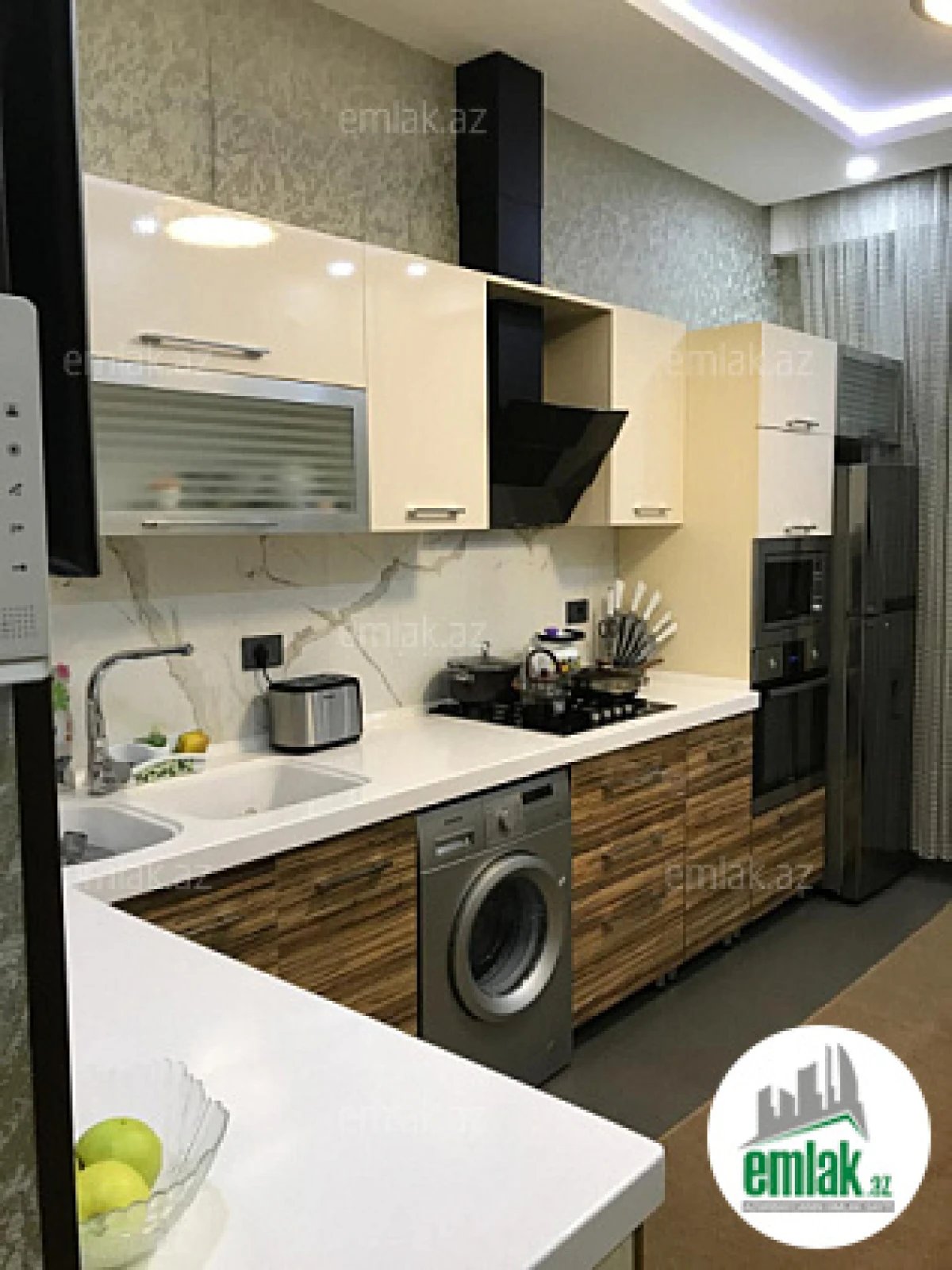 Satılır 3 otaqlı yeni tikili 120 m²