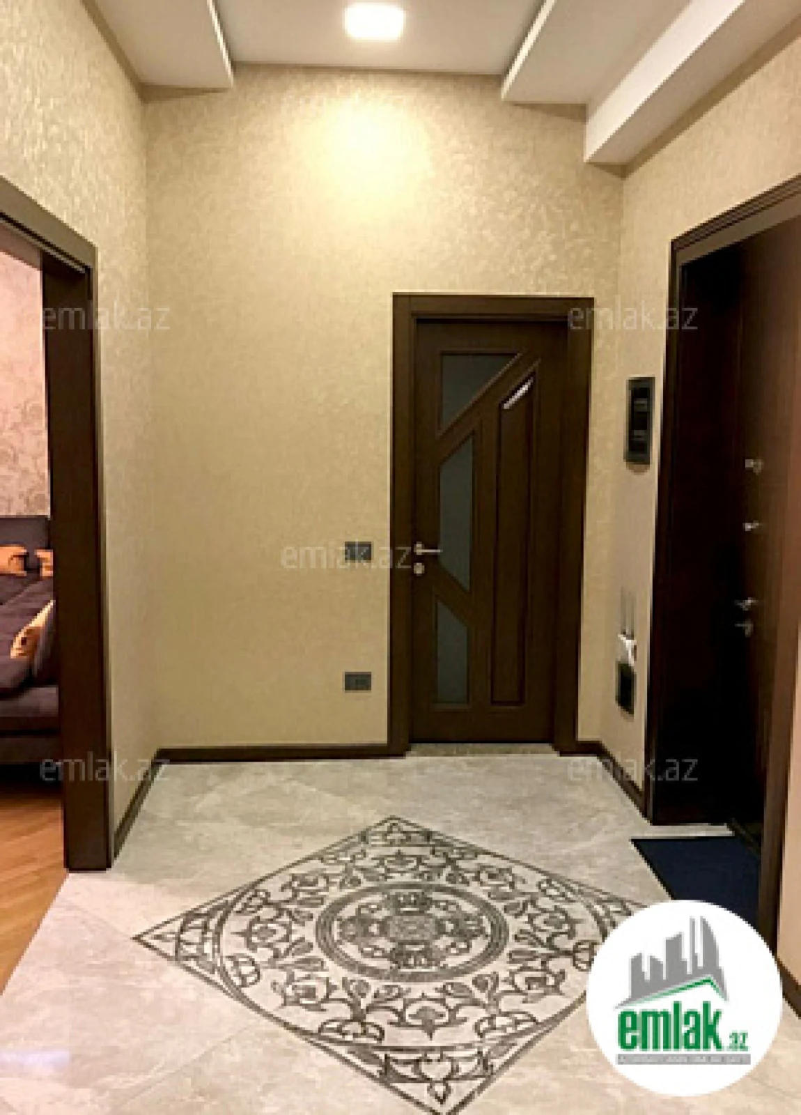 Satılır 3 otaqlı yeni tikili 120 m²