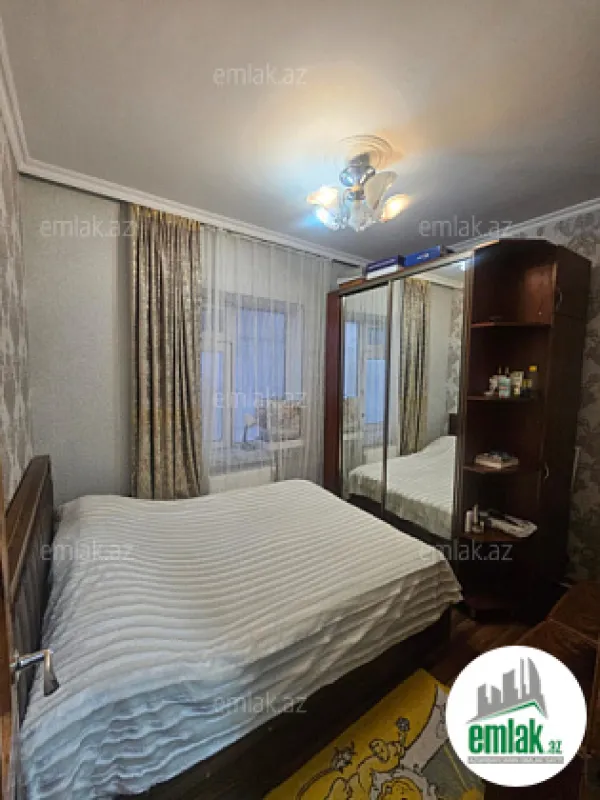 Satılır 1 otaqlı köhnə tikili 60 m²