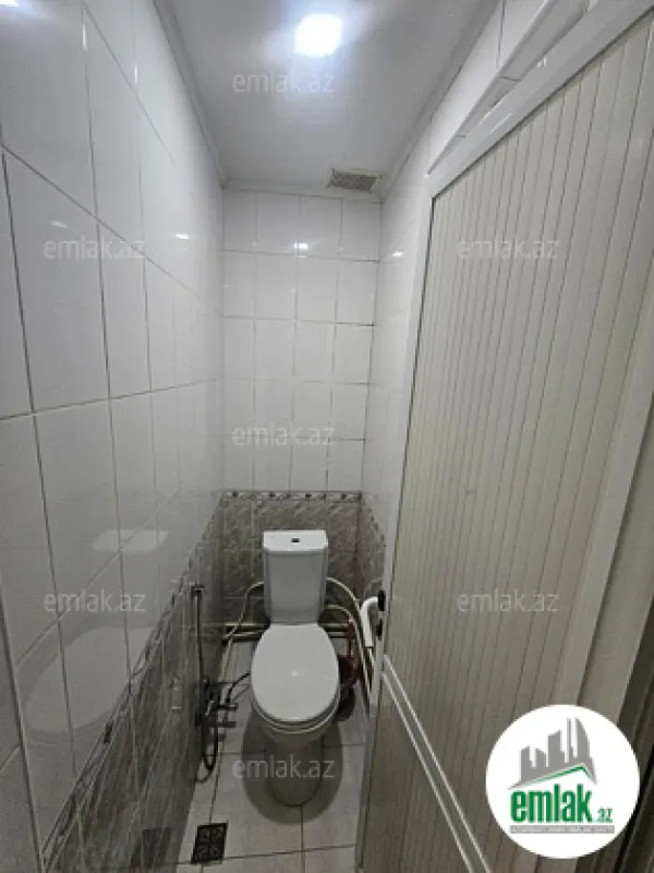 Satılır 1 otaqlı köhnə tikili 60 m²