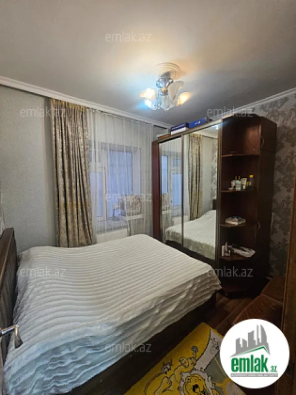 Satılır 1 otaqlı köhnə tikili 60 m²