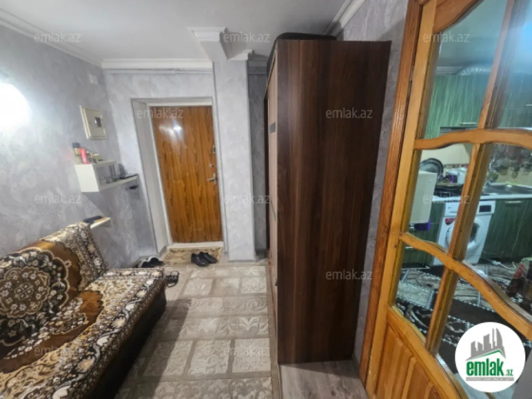 Satılır 1 otaqlı köhnə tikili 60 m²