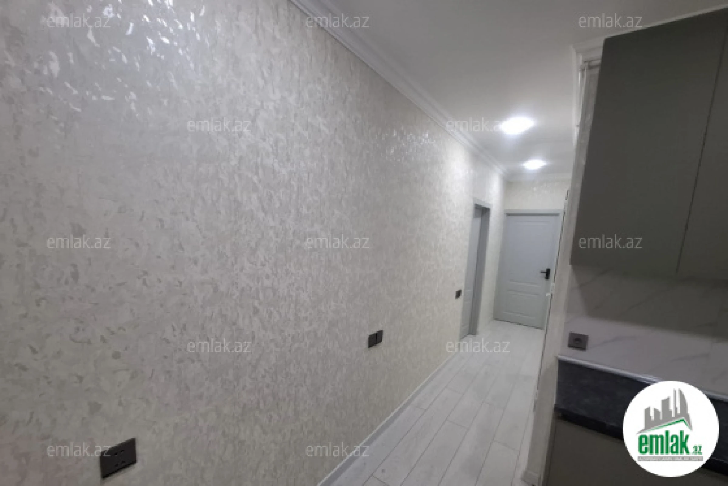 Satılır 2 otaqlı köhnə tikili 50 m²