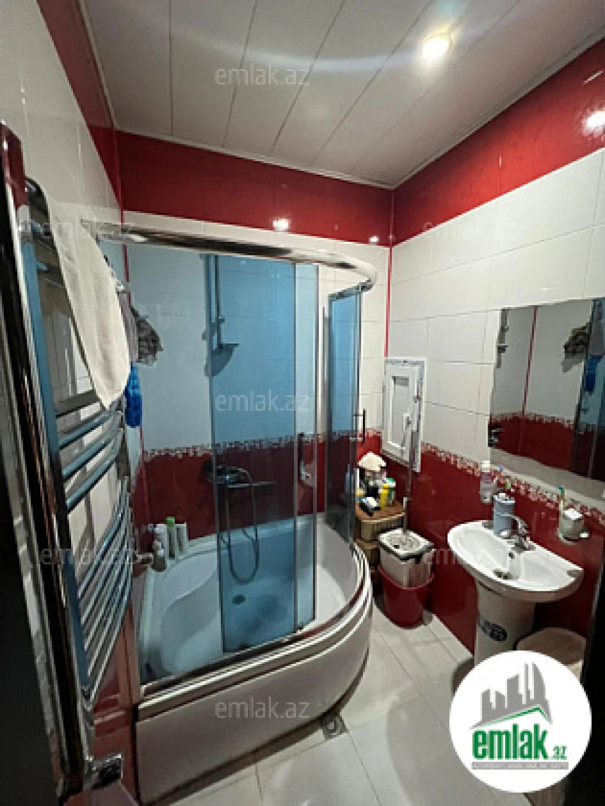 Satılır 3 otaqlı yeni tikili 120 m²