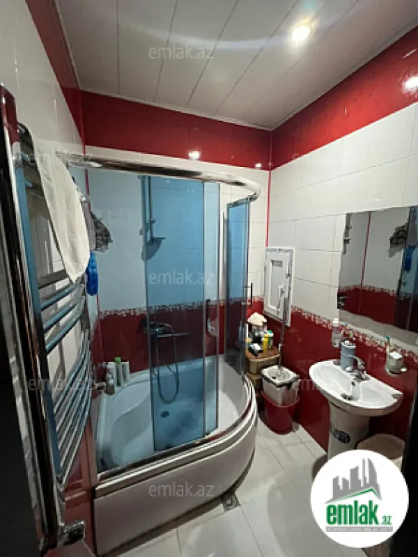 Satılır 3 otaqlı yeni tikili 120 m²