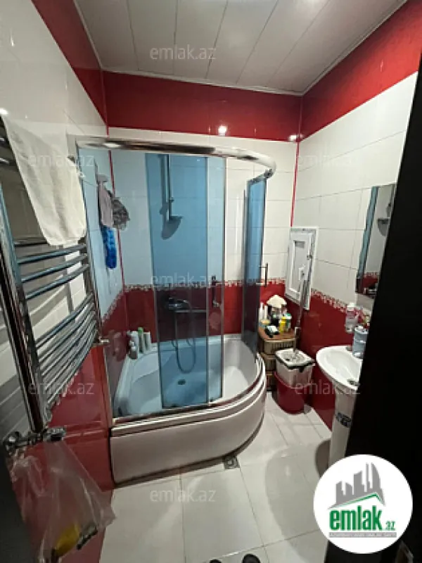 Satılır 3 otaqlı yeni tikili 120 m²