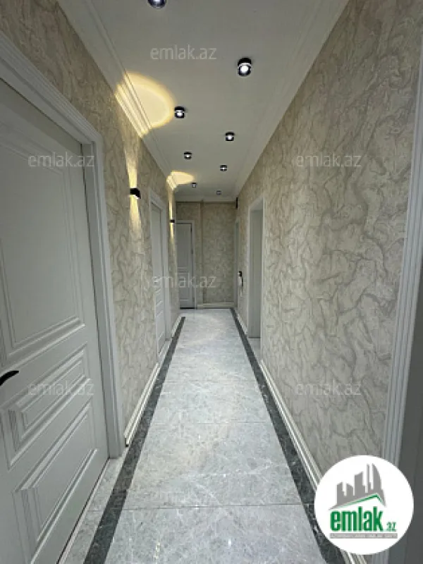 Satılır 4 otaqlı köhnə tikili 90 m²