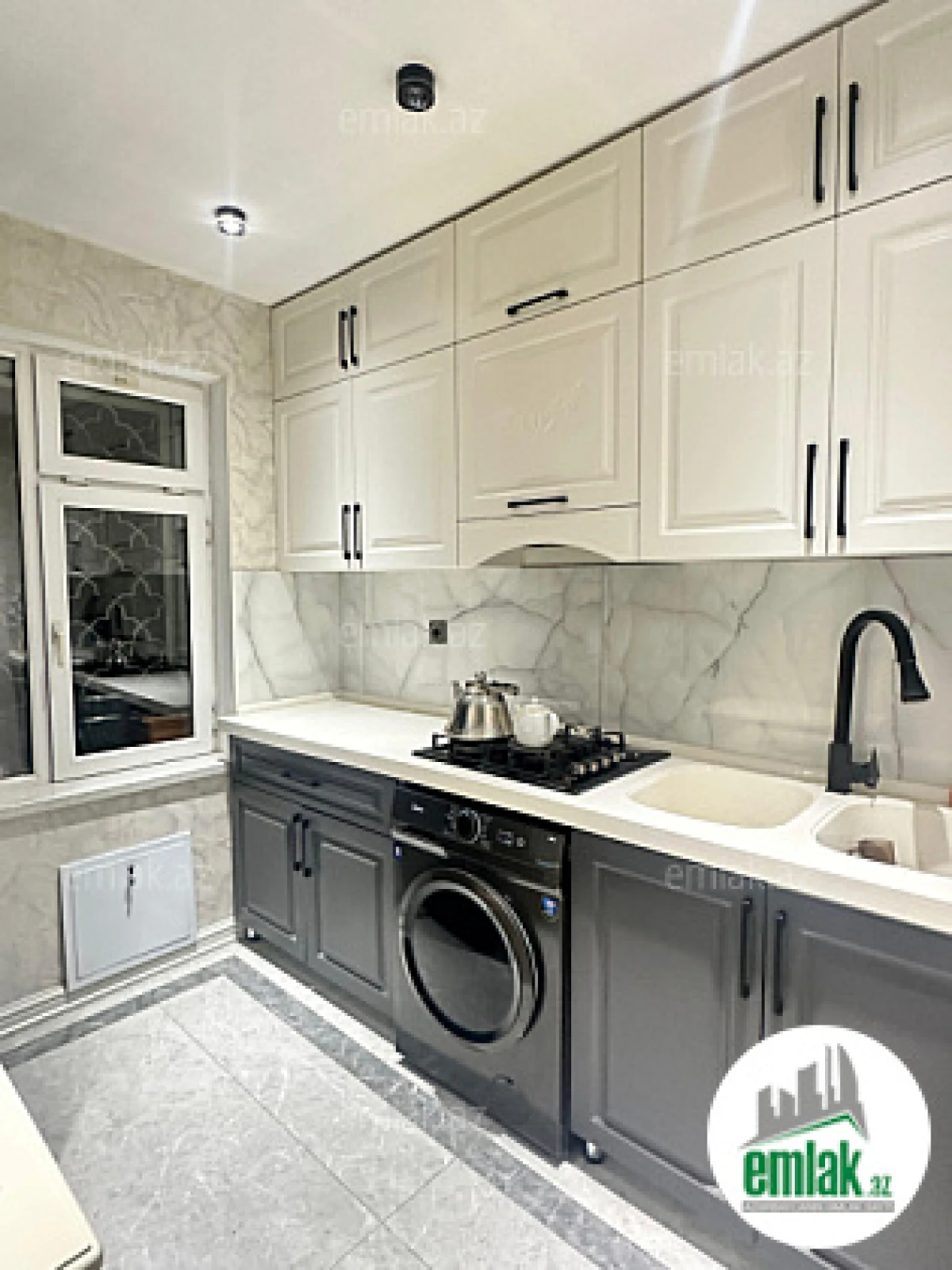 Satılır 4 otaqlı köhnə tikili 90 m²