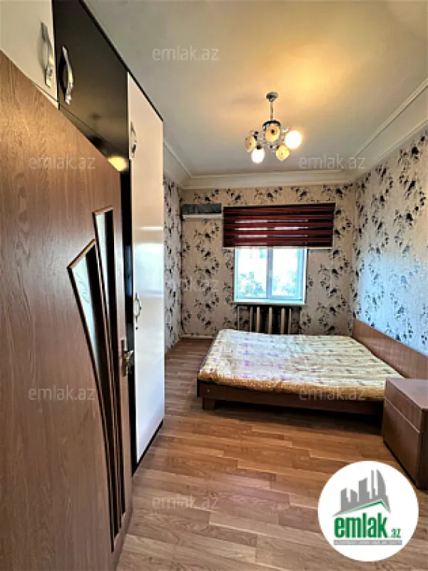 Satılır 2 otaqlı köhnə tikili 50 m²