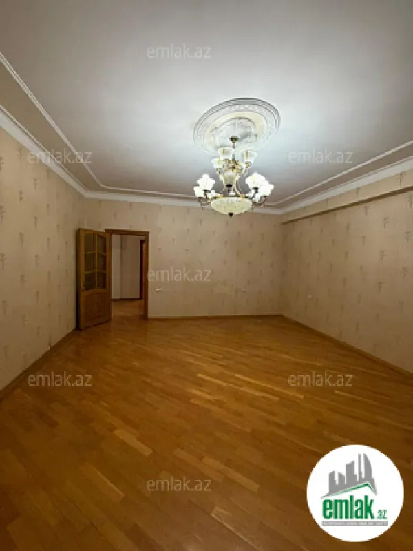 Satılır 4 otaqlı yeni tikili 175 m²