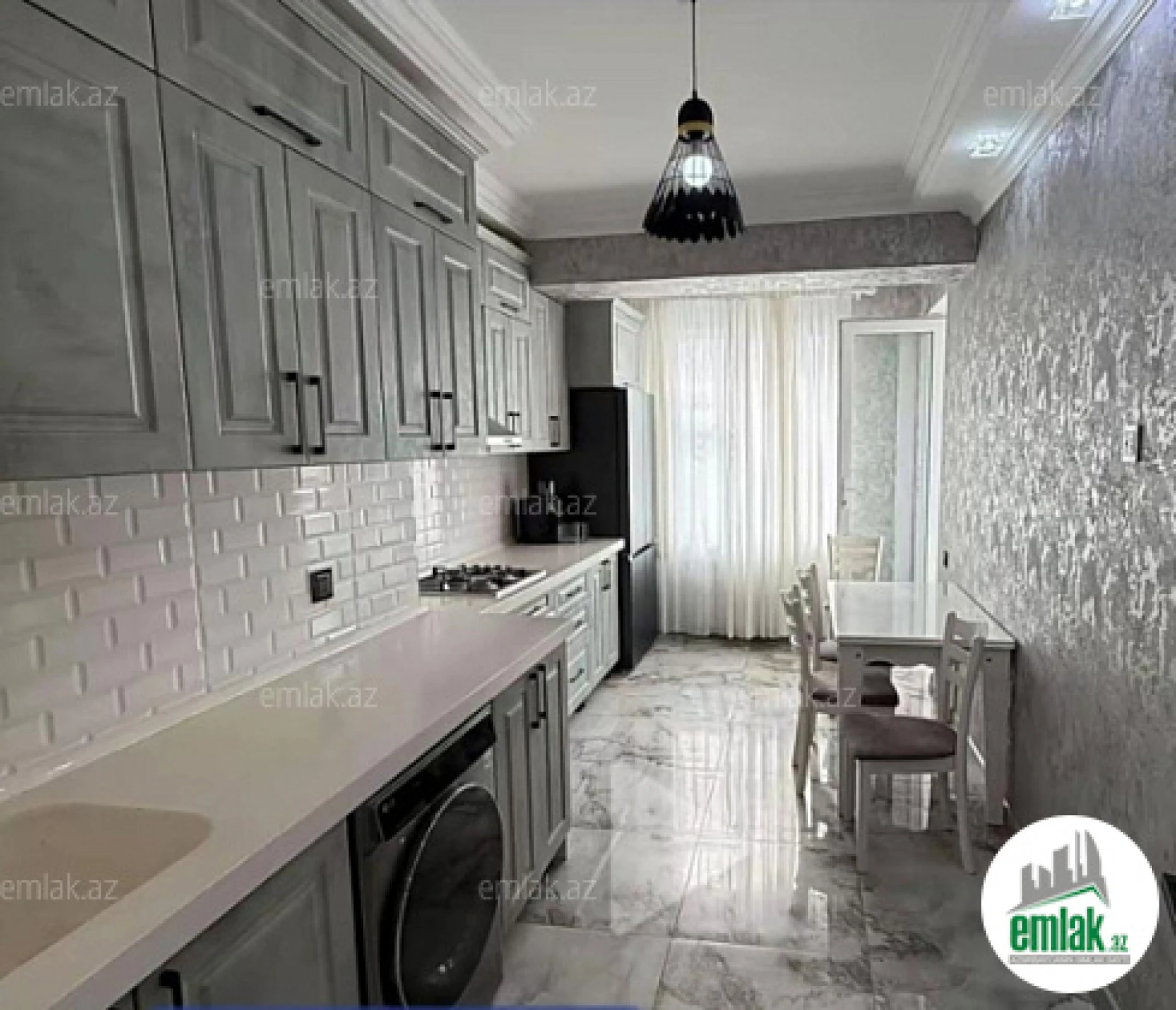 Satılır 3 otaqlı yeni tikili 128 m²