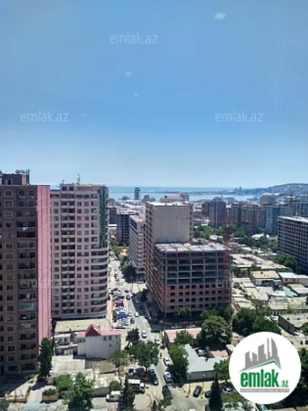 Satılır 4 otaqlı yeni tikili 135 m²